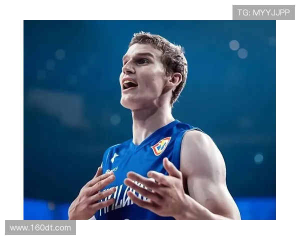 马卡:球员抗议赛程密集意义不大;俱乐部也不愿放弃赛事收入 马卡:球员抗议赛程密集意义不大;俱乐部也不愿放弃赛事收入